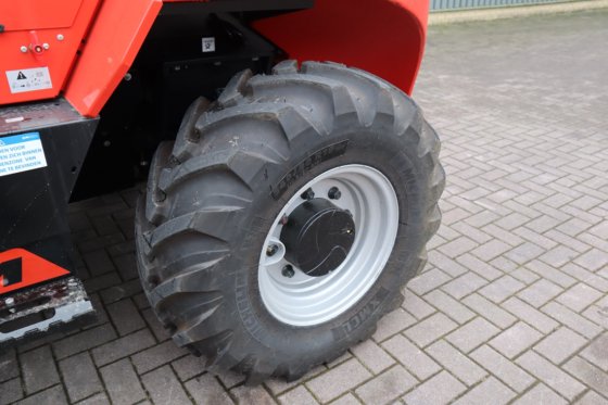 2023 マニトウ M50-4