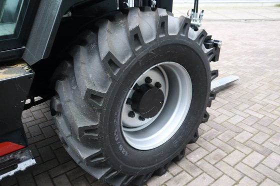 2023 マニトウ M50-4