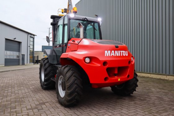 2023 マニトウ M50-4