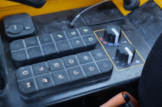 2022 JCB 525-60E