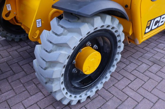 2022 JCB 525-60E