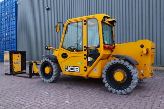 2022 JCB 525-60E