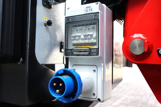 2024 プラットフォームBASスパイダー15.75 PRO