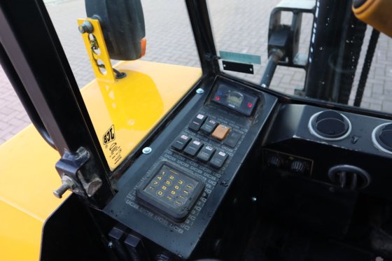 2016 JCB 930-4 T4