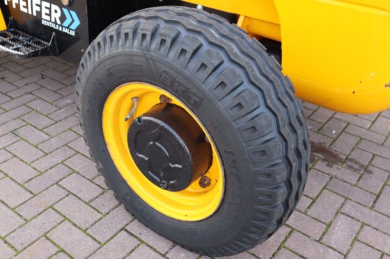 2016 JCB 930-4 T4