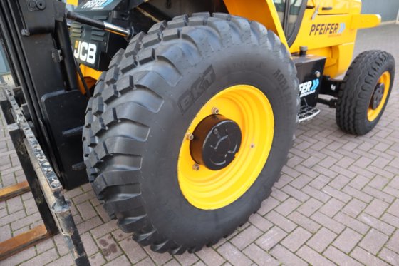 2016 JCB 930-4 T4