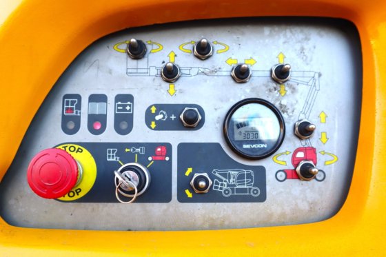 2011款曼尼通150AETJ紧凑型