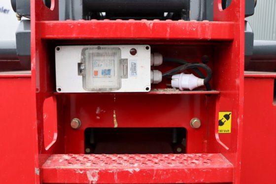 2018 マグニ ES1612E