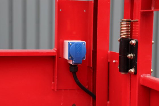 2018 マグニ ES1612E