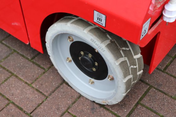 2018 マグニ ES1612E