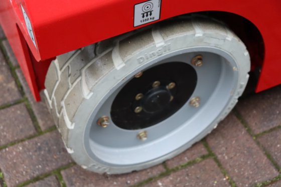 2018 マグニ ES1612E