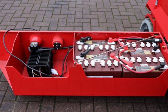 2018 マグニ ES1612E