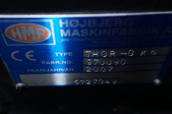 2007年DAF CF85，配备HMF 85t/m起重机