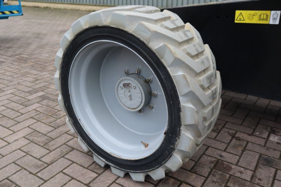 2021 ジーニー Z60/37fe