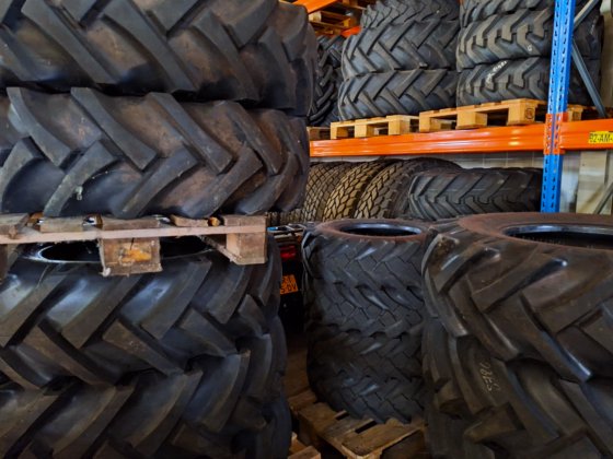 2024 马尼托 M30-4