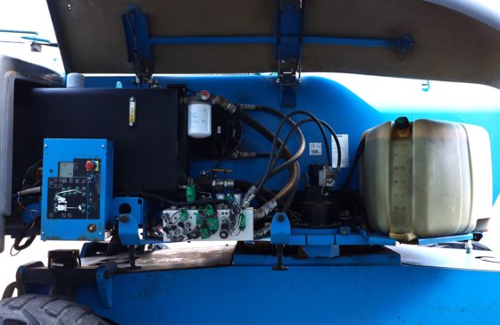 2013 ジーニー Z80/60