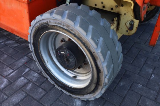 2012 JLG 3369LE