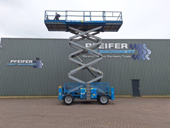 2012 ジーニー GS4390