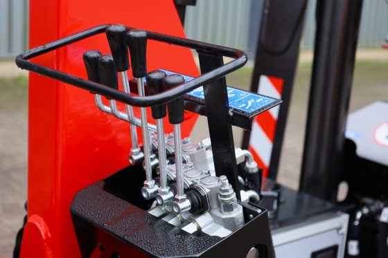 2024 プラットフォームBASスパイダー18.90 PRO