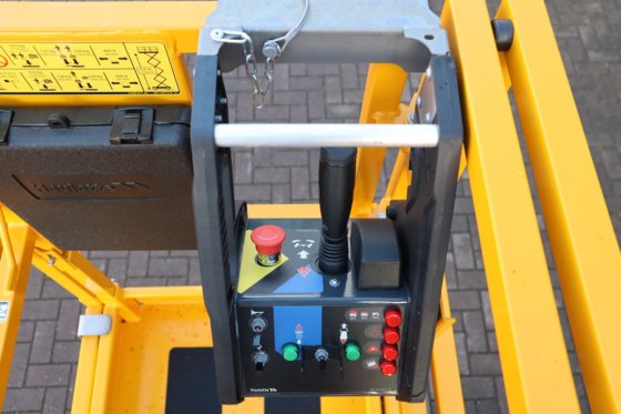 2023 ハウロッテ・コンパクト8N