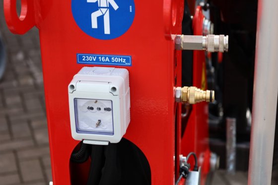 2025 プラットフォーム BASスパイダー 18.90 PRO