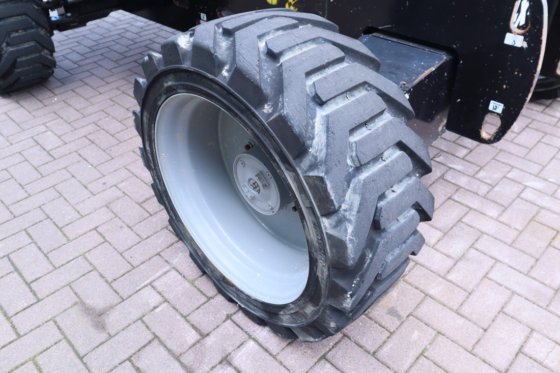 2021 年精灵 S65xc