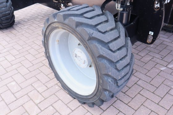 2021 年精灵 S65xc