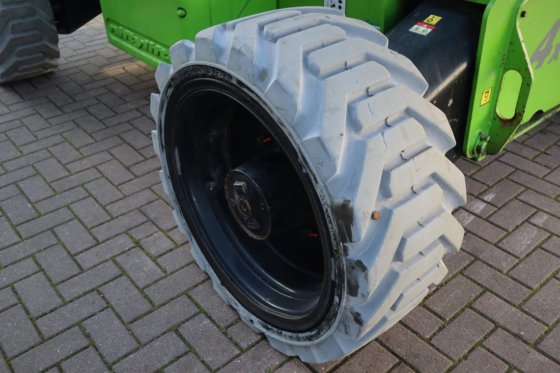 2014 ニフティリフト HR28 ハイブリッド