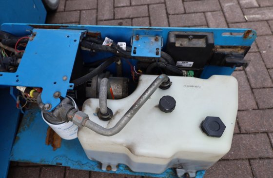 2013 ジーニー GS2646