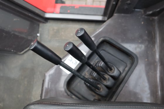 2019 马尼托 M30-4