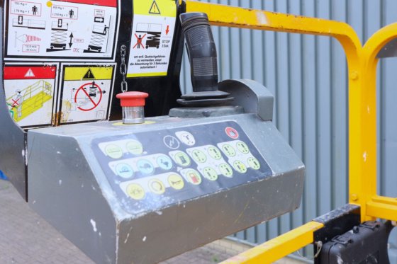 2011 HAULOTTE Compact 12RTE