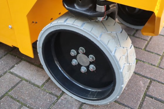 2023 ハウロッテ・コンパクト8N