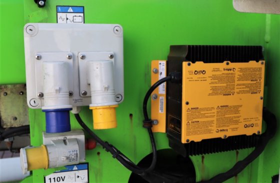 2013 ニフティリフトHR17NDEハイブリッド