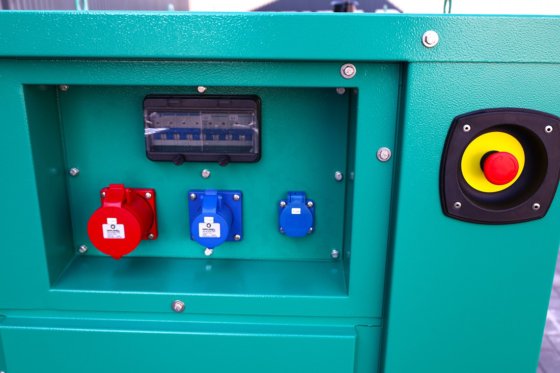 2025 康明斯 C22D5Q