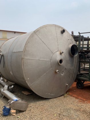 Tanque em aço inox ,