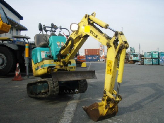 2001 ヤンマー SV08