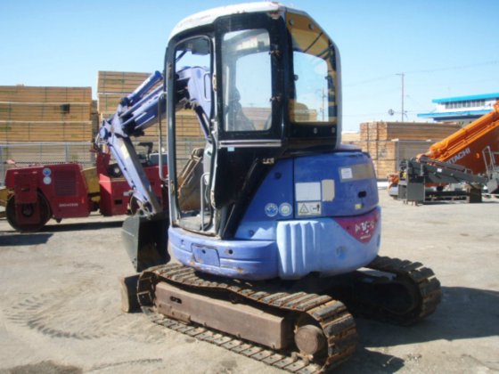 2002 コマツ PC30UU