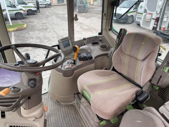 2012 JOHN DEERE 6930 PREMIUM