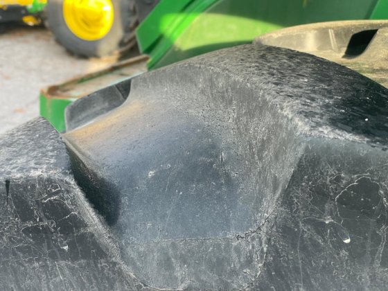 2017 JOHN DEERE 6175 R