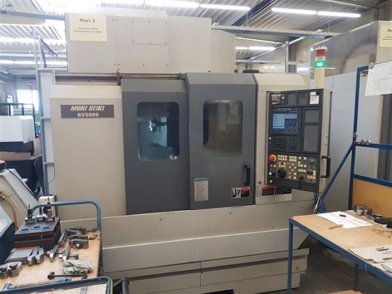 2003 年森精机 NV 5000 参考编号:54611