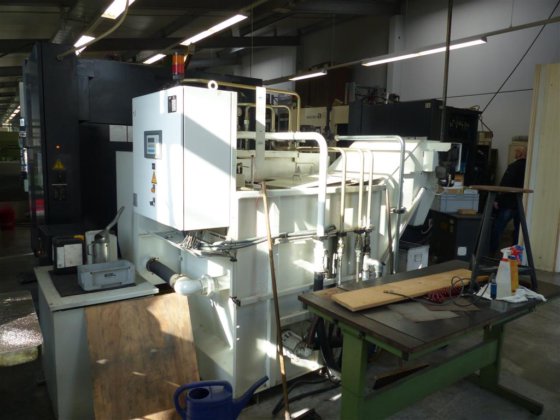 2005 MAKINO A 61