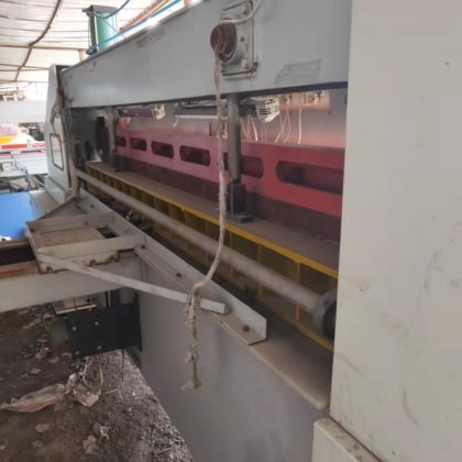 191-02青岛薄木剪切机