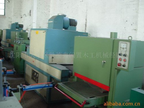 111-01 地板淋涂漆生产线