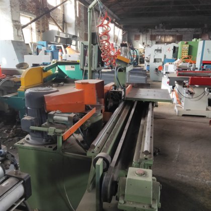 71-04全自动梳齿机