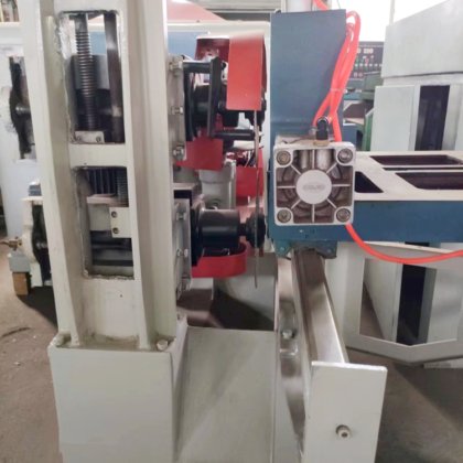 91-02 广东MD2108五碟出榫机