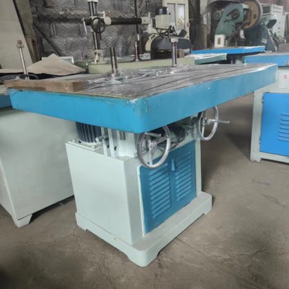 52-01 沈阳双立轴铣