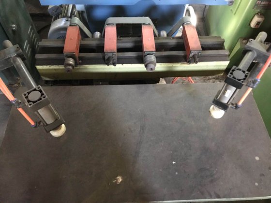 29-02卧式4头水平钻