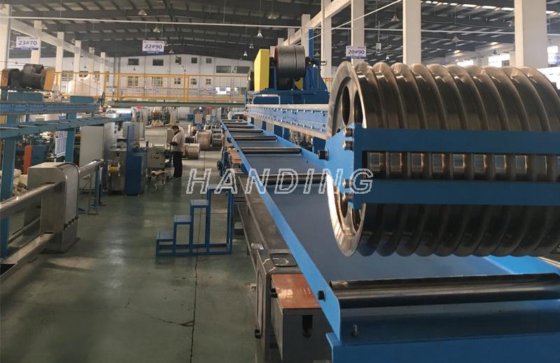 物理的発泡押出ラインの手渡し