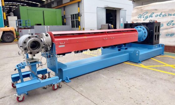 Manuseio da extrusora EXT160-25DA.D