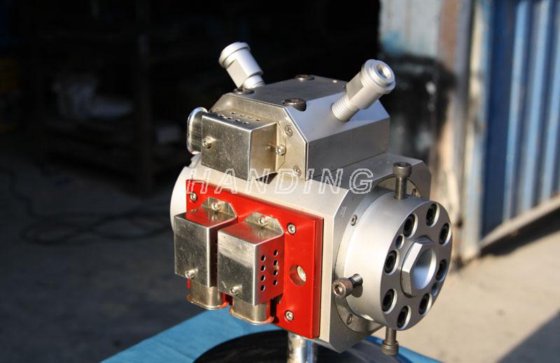 ハンドリング 3層共押し出しセンタリングクロスヘッド(スキンフォーム-スキー...